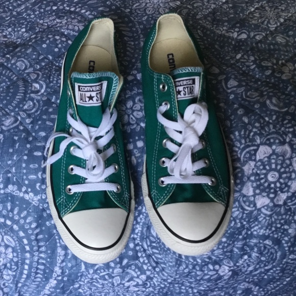 Converse Shoes - Converse All Star Chucks Women’s size 10